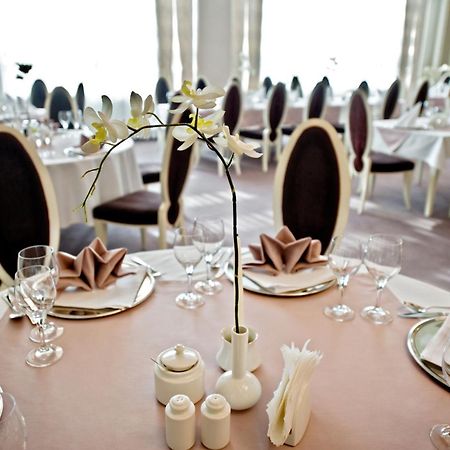 Hotel Prezydencki 3-Star Rzeszow Dış mekan fotoğraf