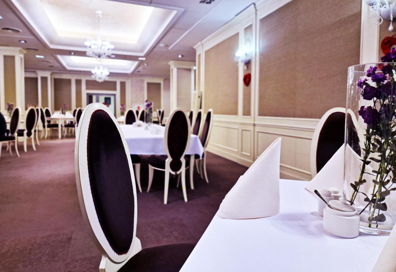 Hotel Prezydencki 3-Star Rzeszow Dış mekan fotoğraf
