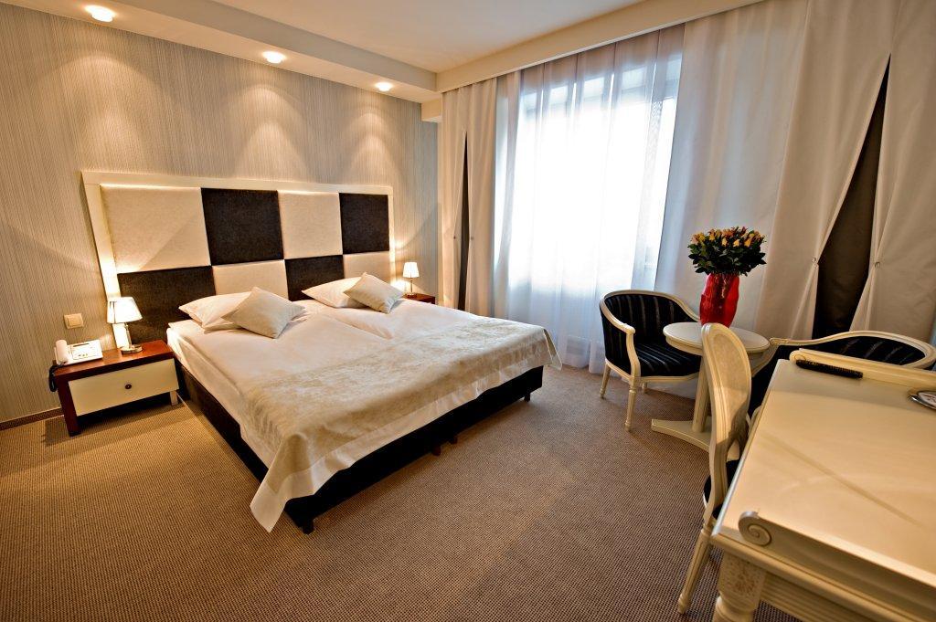 Hotel Prezydencki 3-Star Rzeszow Dış mekan fotoğraf