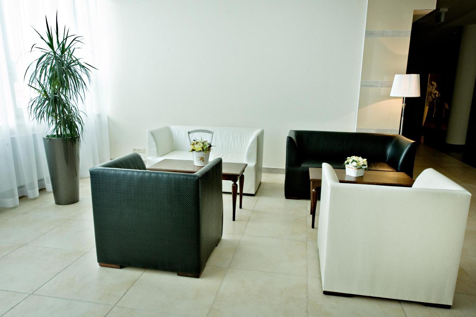 Hotel Prezydencki 3-Star Rzeszow Dış mekan fotoğraf
