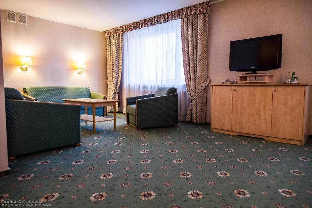 Hotel Prezydencki 3-Star Rzeszow Oda fotoğraf