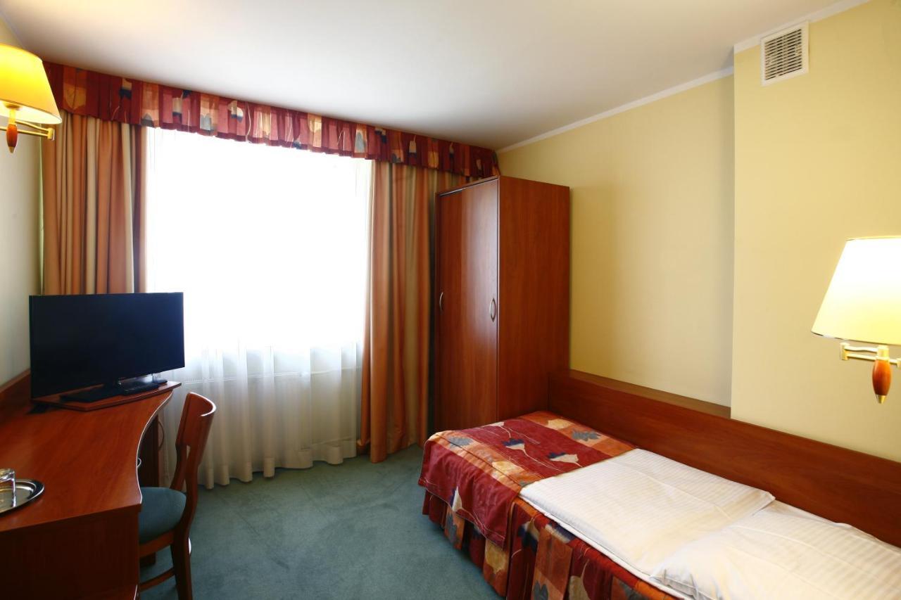 Hotel Prezydencki 3-Star Rzeszow Dış mekan fotoğraf
