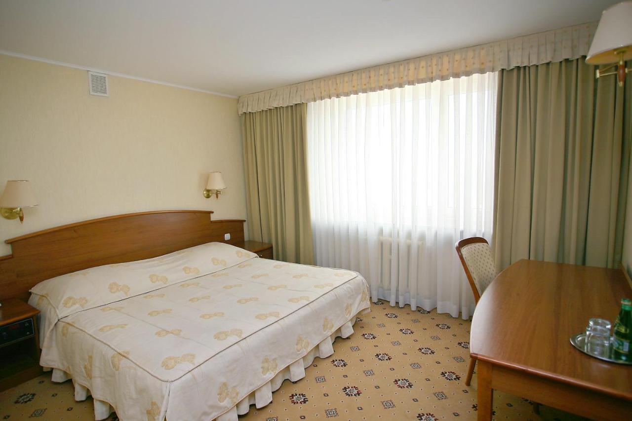 Hotel Prezydencki 3-Star Rzeszow Dış mekan fotoğraf
